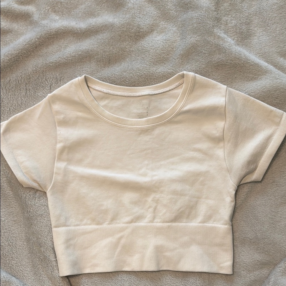 Aerie Offline Cream Cropped Short Sleeve Tee Essential